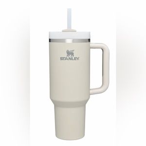 dune stanley cup 40 oz THE QUENCHER
H2.0 FLOWSTAT
TUMBLER (SOFT
MATTE)